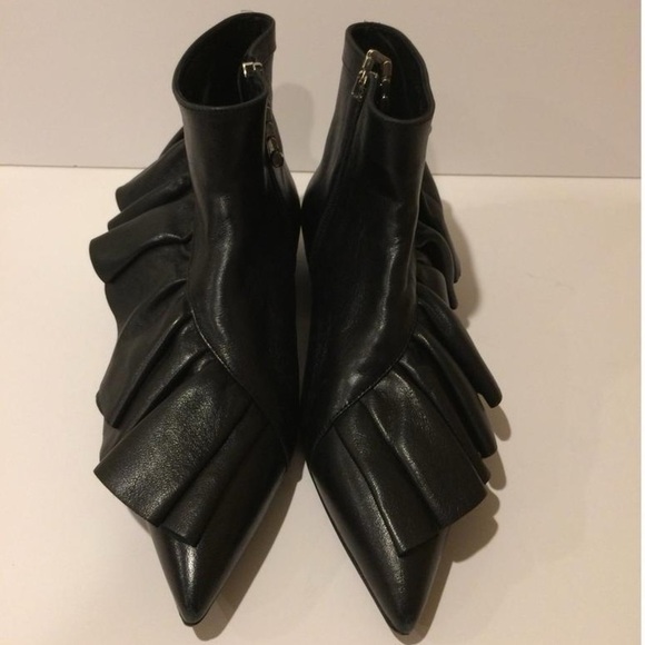 J.W.Anderson $885 New Ruffled Leather Pointy Toe Black Ankle Boots - Picture 3 of 7